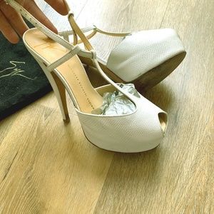Giuseppe Zanotti White Snakeskin Peeptoe